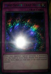 Time-Space Trap Hole (Secret Rare)